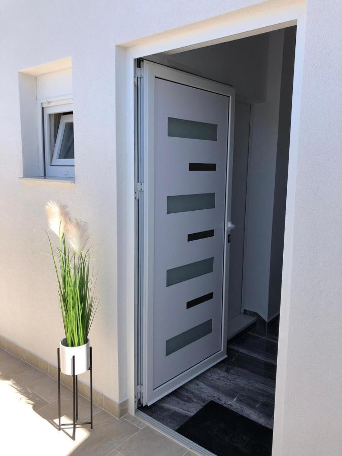 Appartement Apartman Luce à Bibinje Extérieur photo