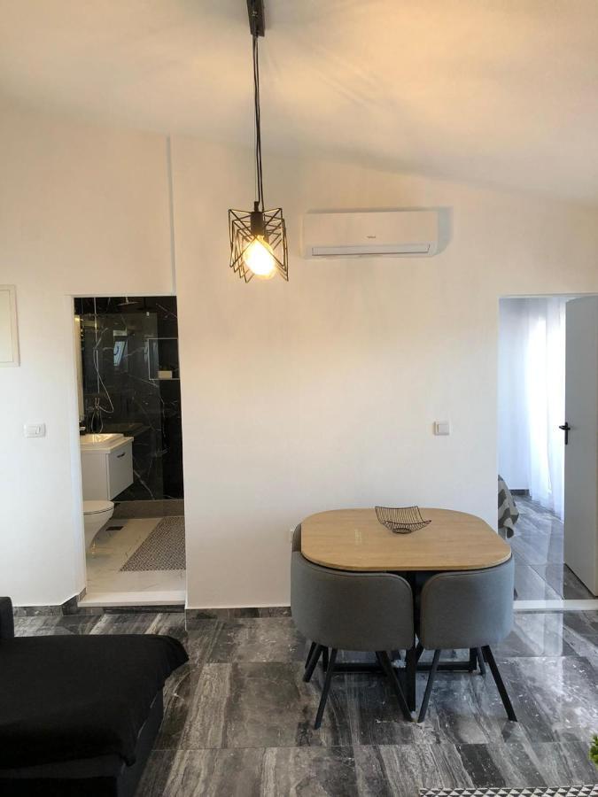 Appartement Apartman Luce à Bibinje Extérieur photo