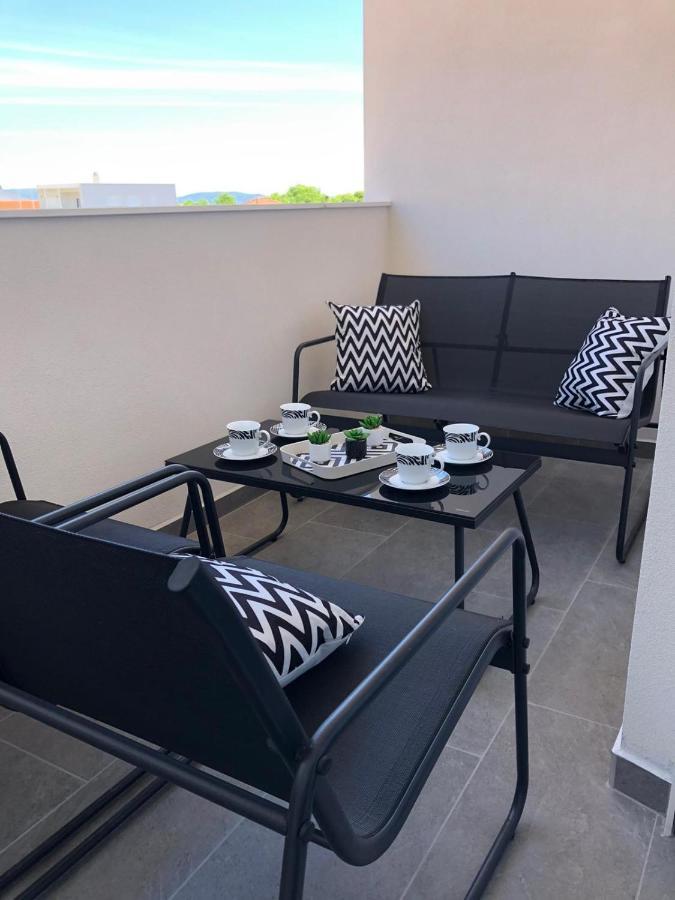 Appartement Apartman Luce à Bibinje Extérieur photo