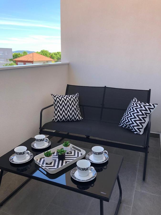 Appartement Apartman Luce à Bibinje Extérieur photo