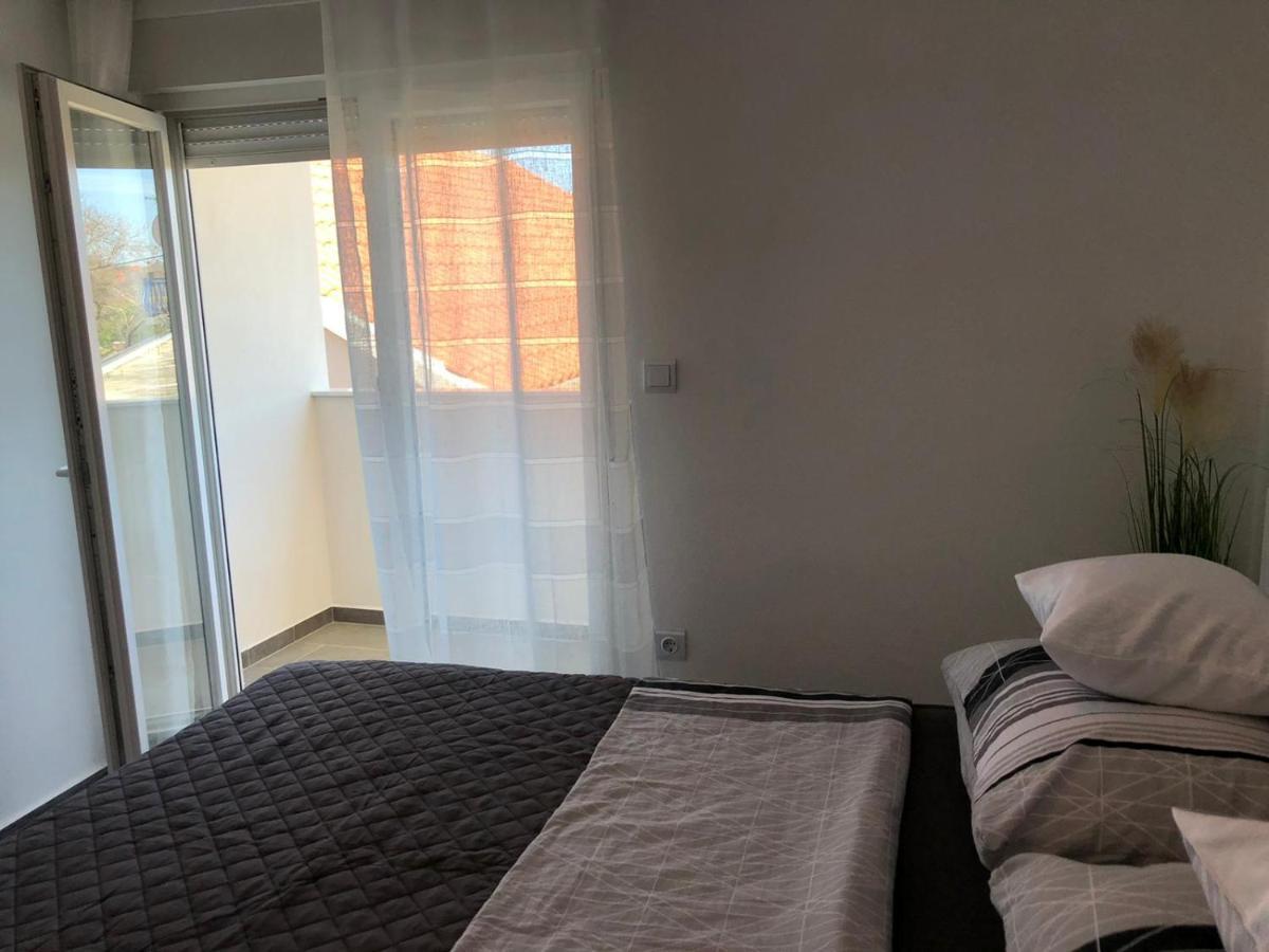 Appartement Apartman Luce à Bibinje Extérieur photo