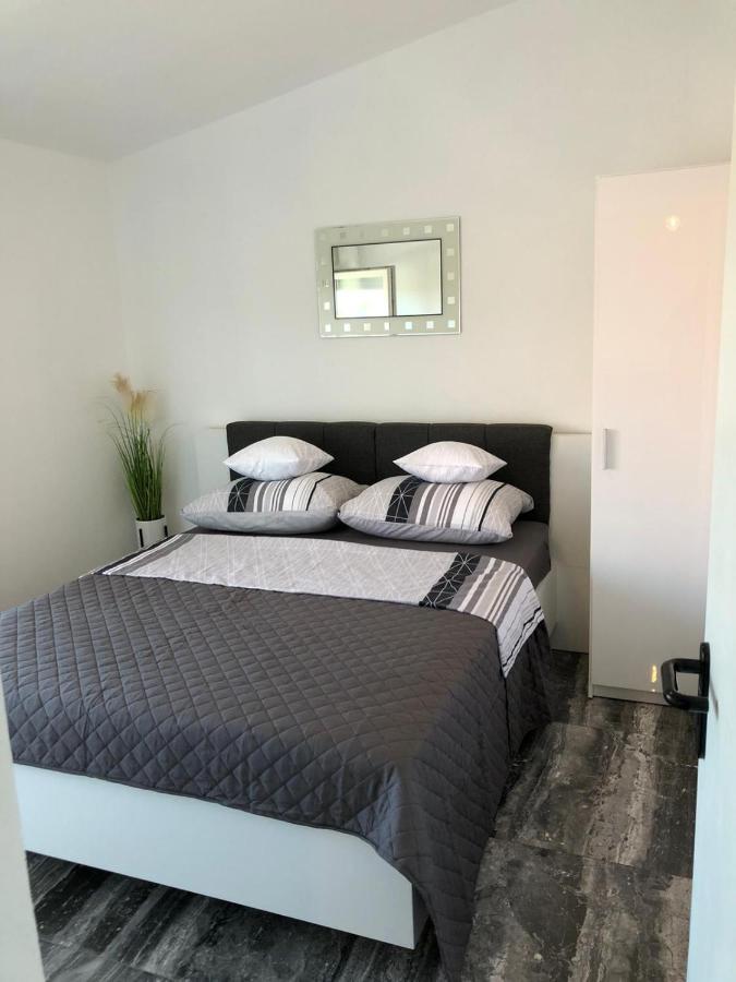 Appartement Apartman Luce à Bibinje Extérieur photo