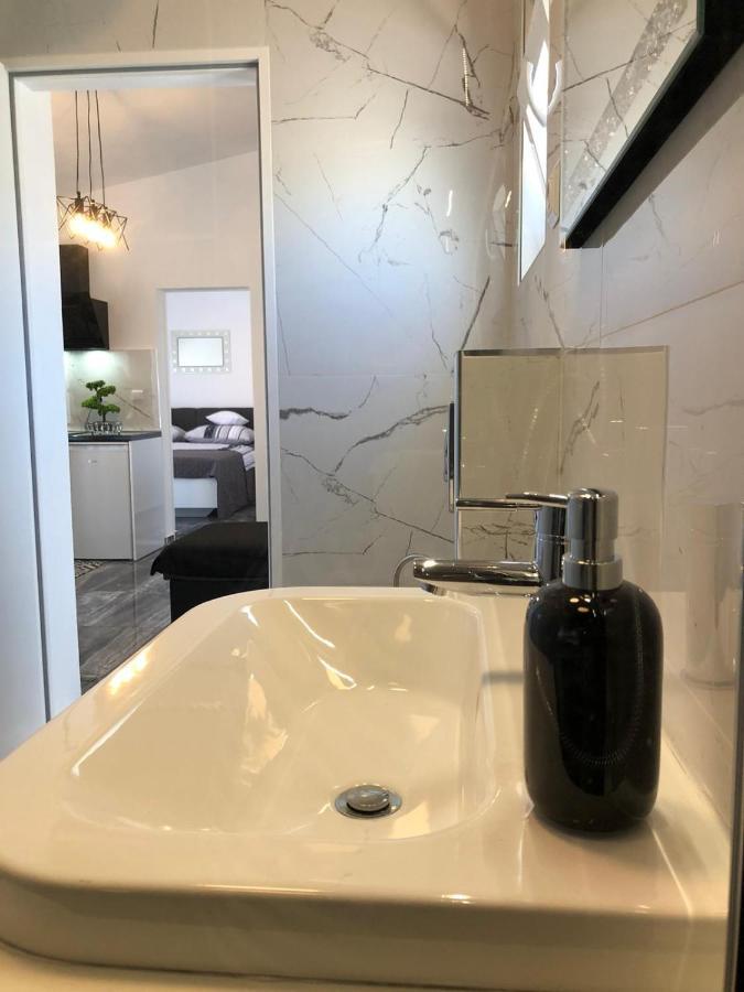 Appartement Apartman Luce à Bibinje Extérieur photo
