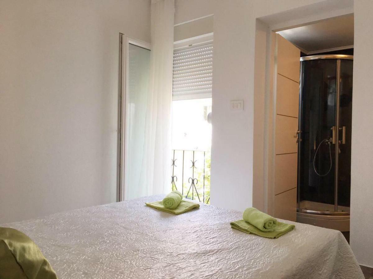 Appartement Apartman Luce à Bibinje Extérieur photo