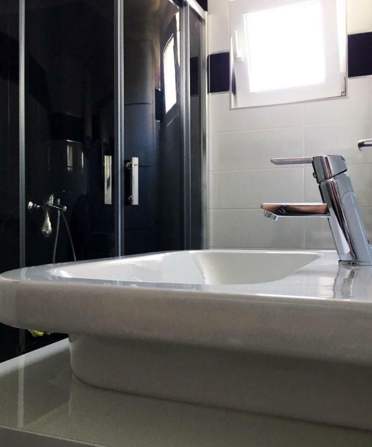Appartement Apartman Luce à Bibinje Extérieur photo