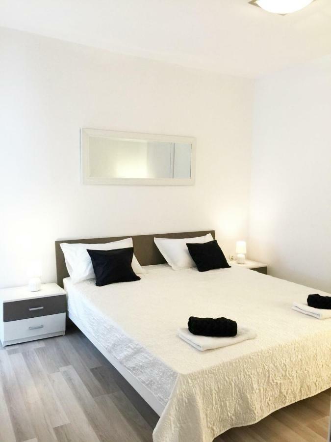 Appartement Apartman Luce à Bibinje Extérieur photo