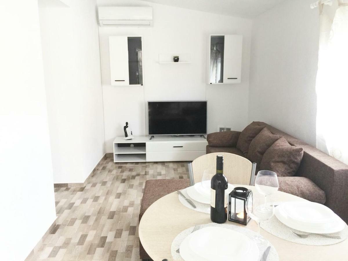 Appartement Apartman Luce à Bibinje Extérieur photo